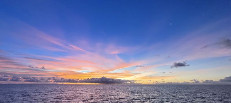 极地海域的日落